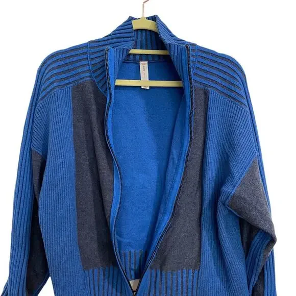 Daily Practice Blue Two Tone Crop Jacket Sz S - Picture 5 of 15